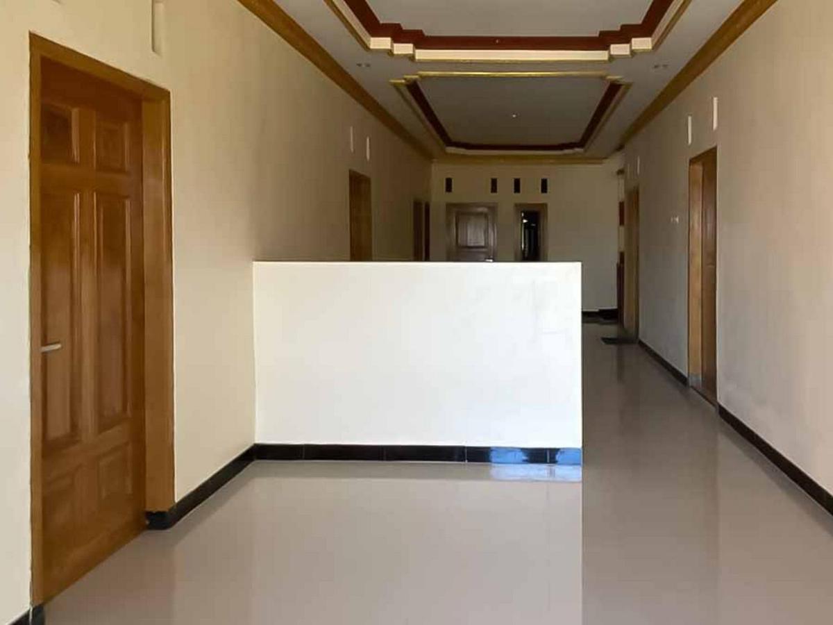 Palace Syariah Homestay Redpartner Banyuwangi  Eksteriør billede